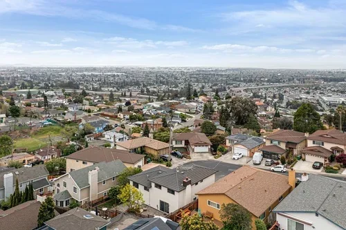 041_16724_cowell_st-41.webp