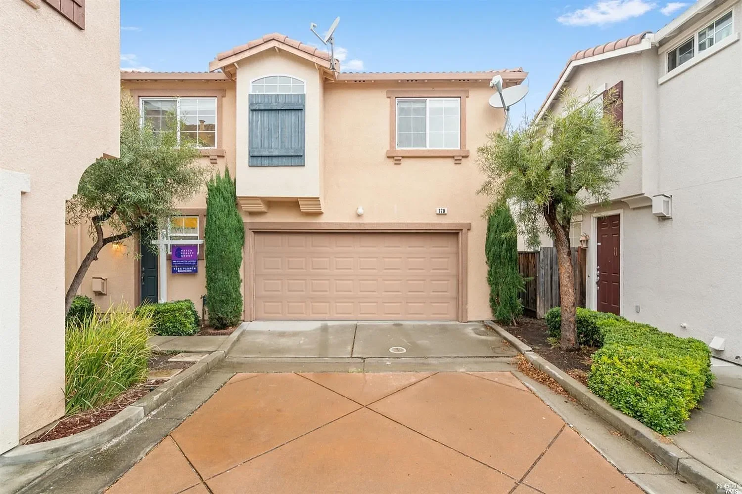 120 Accolade Dr