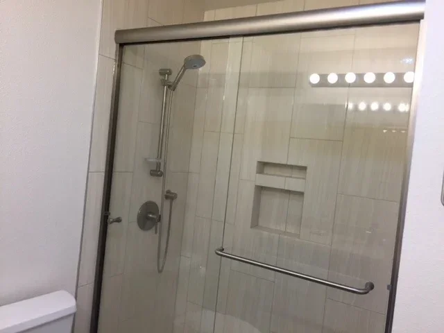 bath2+shower.webp