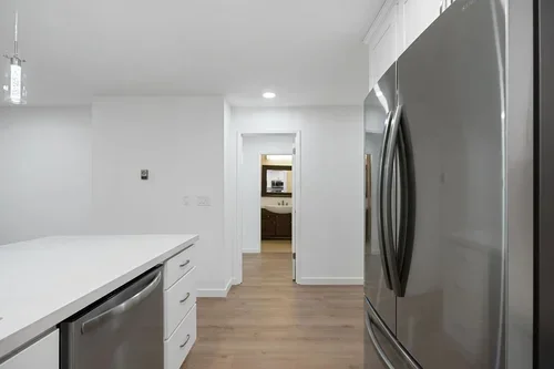303OakCourt-12.webp