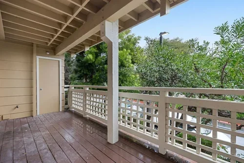 303OakCourt-26.webp