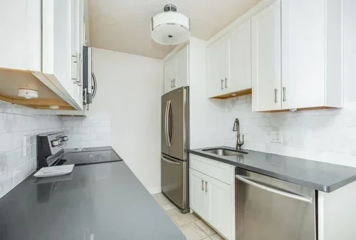 413%20Piccadilly%20Pl%20unit%209-7.webp