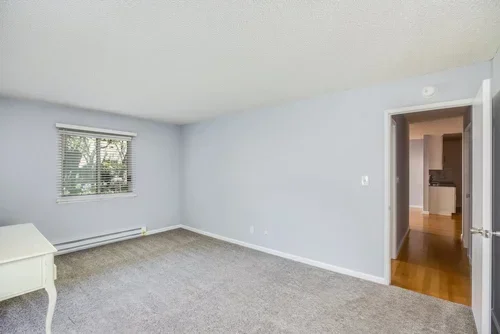413%20Piccadilly%20Pl%20unit%209-14.webp