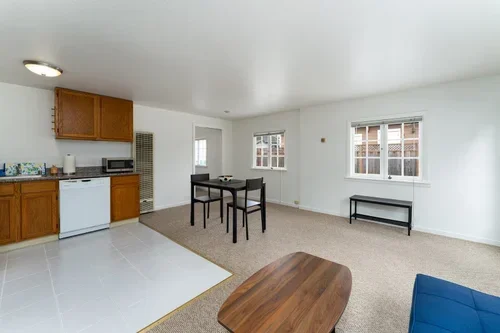 02_736_Linden_Burlingame_002_mls.webp