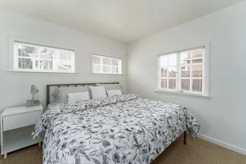 06_736_Linden_Burlingame_006_mls.webp