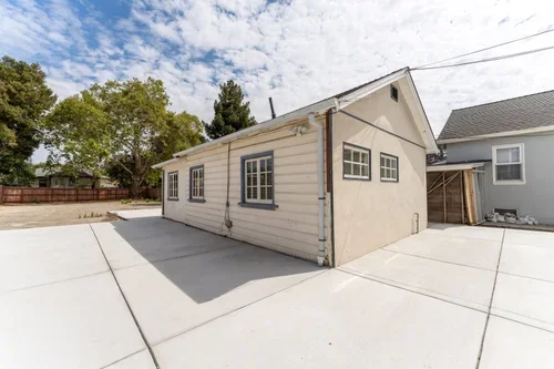 39_736_Linden_Burlingame_039_mls.webp