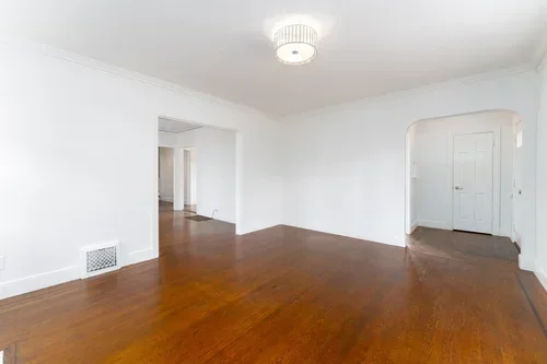 12_736_Linden_Burlingame_012_mls.webp