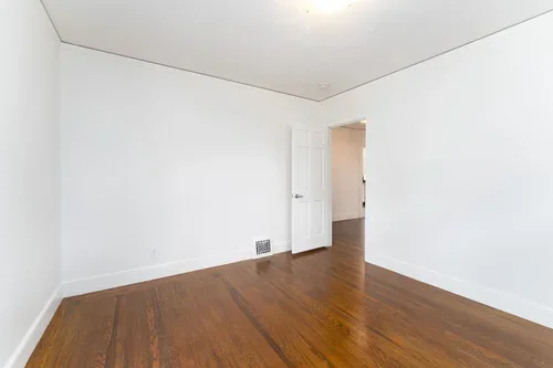20_736_Linden_Burlingame_020_mls.webp