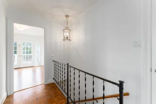 25_736_Linden_Burlingame_025_mls.webp