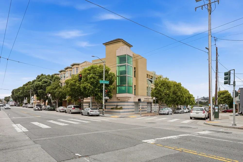 5810 Mission St #207, San Francisco