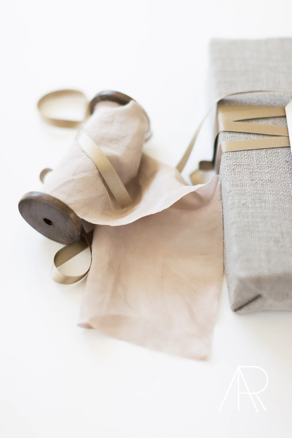 ©AlyssaRosenheck2015 Holiday wrapping paper with Amy May Paper and Style Me Pretty Living