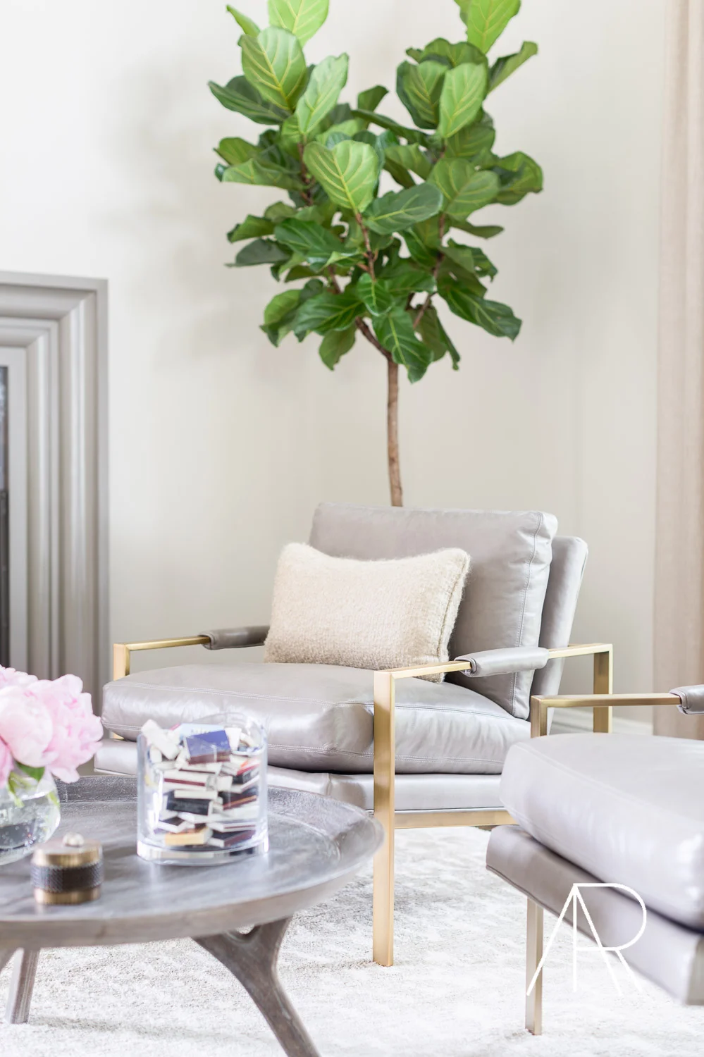 ©AlyssaRosenheck2016 with Amanda Barnes Interiors for Style Me Pretty Living