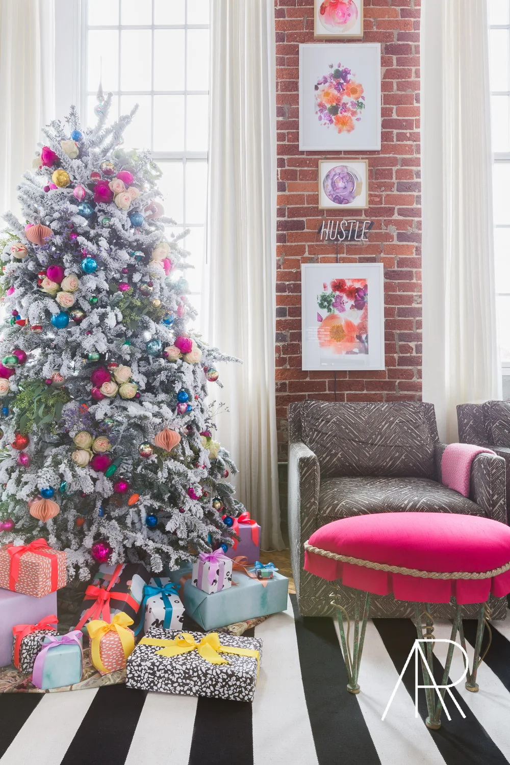 ©AlyssaRosenheck2016 wth Kendall Simmons with Style Me Pretty Living Nashville Christmas