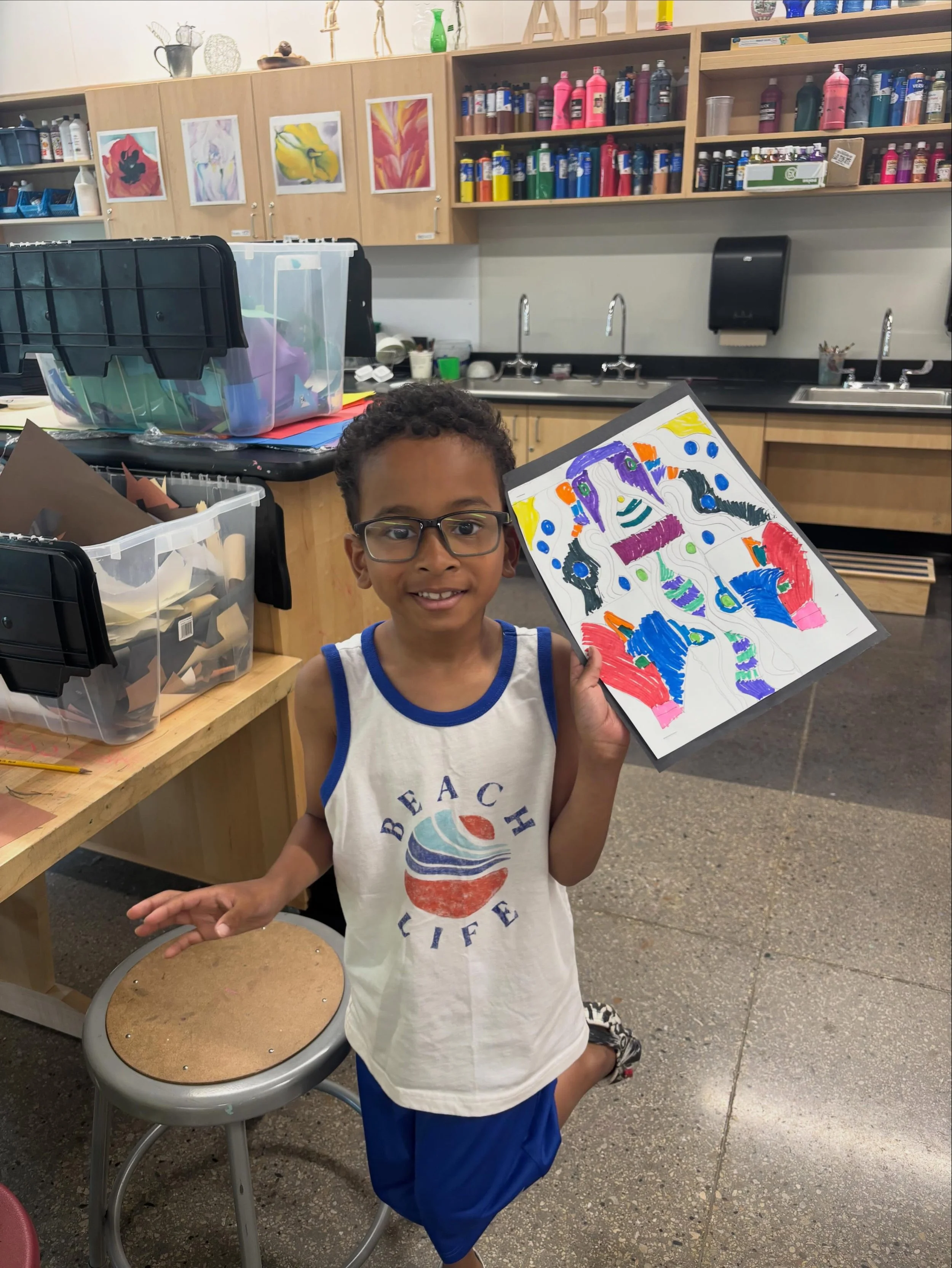 We had our last art session before summer break, it was bittersweet!✨
I teach an art class on Tuesdays for an after-school program in Tosa, I&rsquo;ll miss these guys!🥲🎨