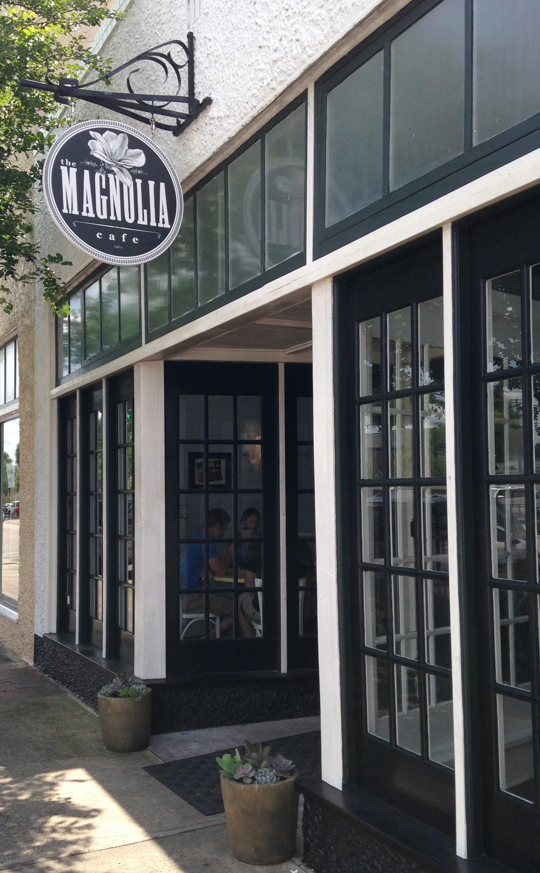 magnoliacafe2.jpg