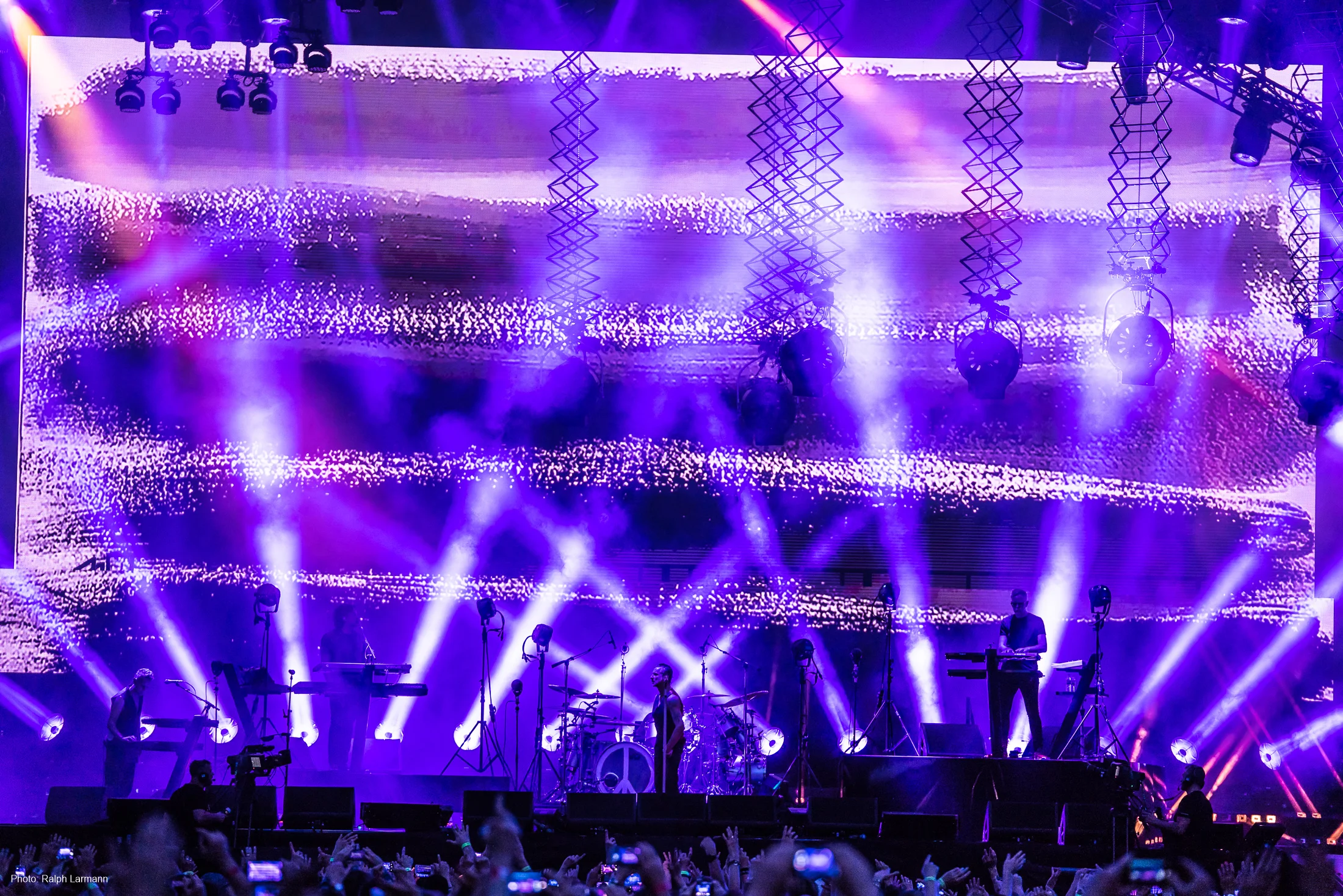 0178_LR-FS_DEPECHE-MODE-Global-Spirit_Cologne-2017_Photo-Ralph-Larmann_DSC07571.jpg