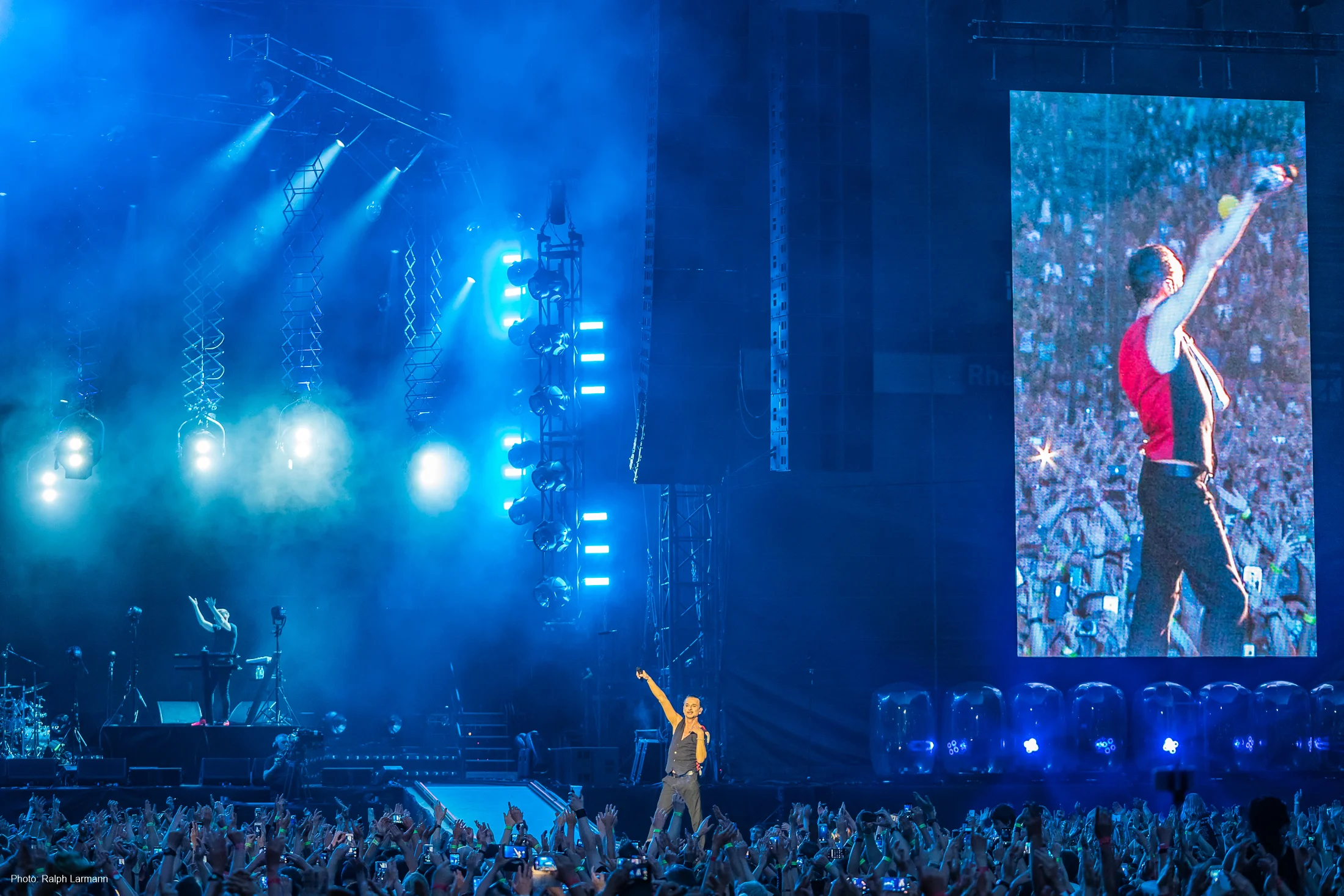 0170_LR-FS_DEPECHE-MODE-Global-Spirit_Cologne-2017_Photo-Ralph-Larmann_DSC07448.jpg