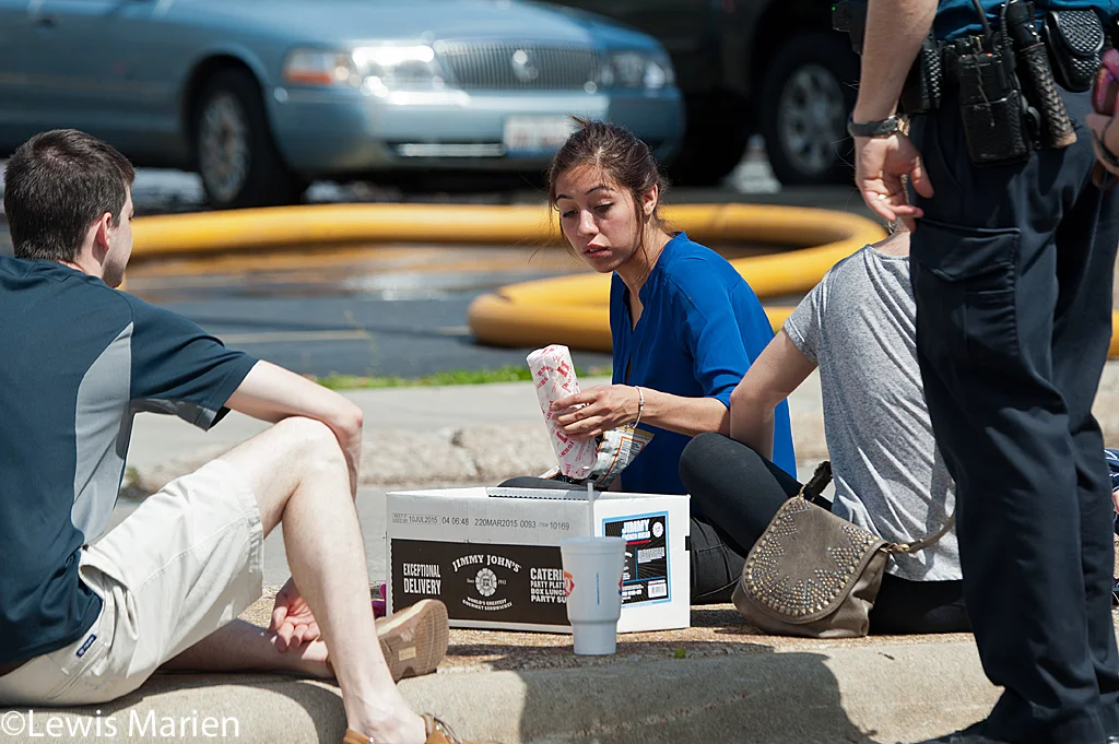 During the extinguishing of a house fire on 208 W. Hospital Drive in Carbondale, the Carbondale Police Department brought residents of the house food and drinks. Six people and a dog were inside the house, nicknamed "Animal House", when the owner of the Dairy Queen next door notified them that the house had caught on fire. Other than a minor injury to a firefighter, no other serious injuries were reported.