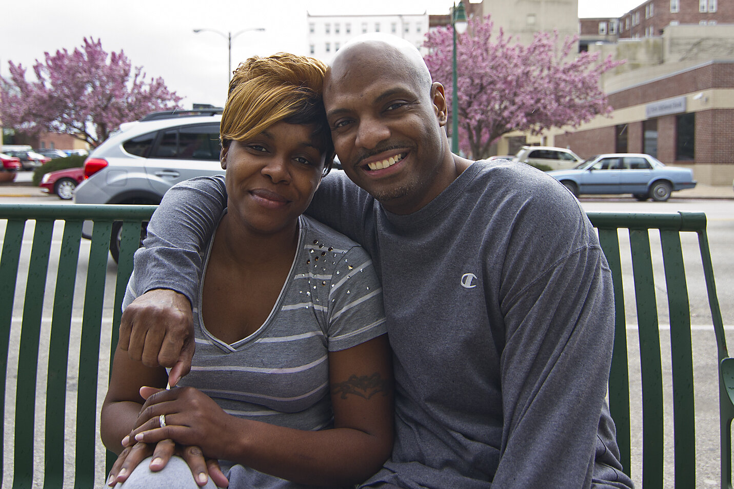  Ricquia LaNore and her brother, Eddie Bolden, share a moment Thursday, April 21, 2016, in downtown Galesburg, Illinois. Bolden, 46, spent the last 22 years in a prison for a double murder in Chicago that it was determined he didn’t commit. Now that 