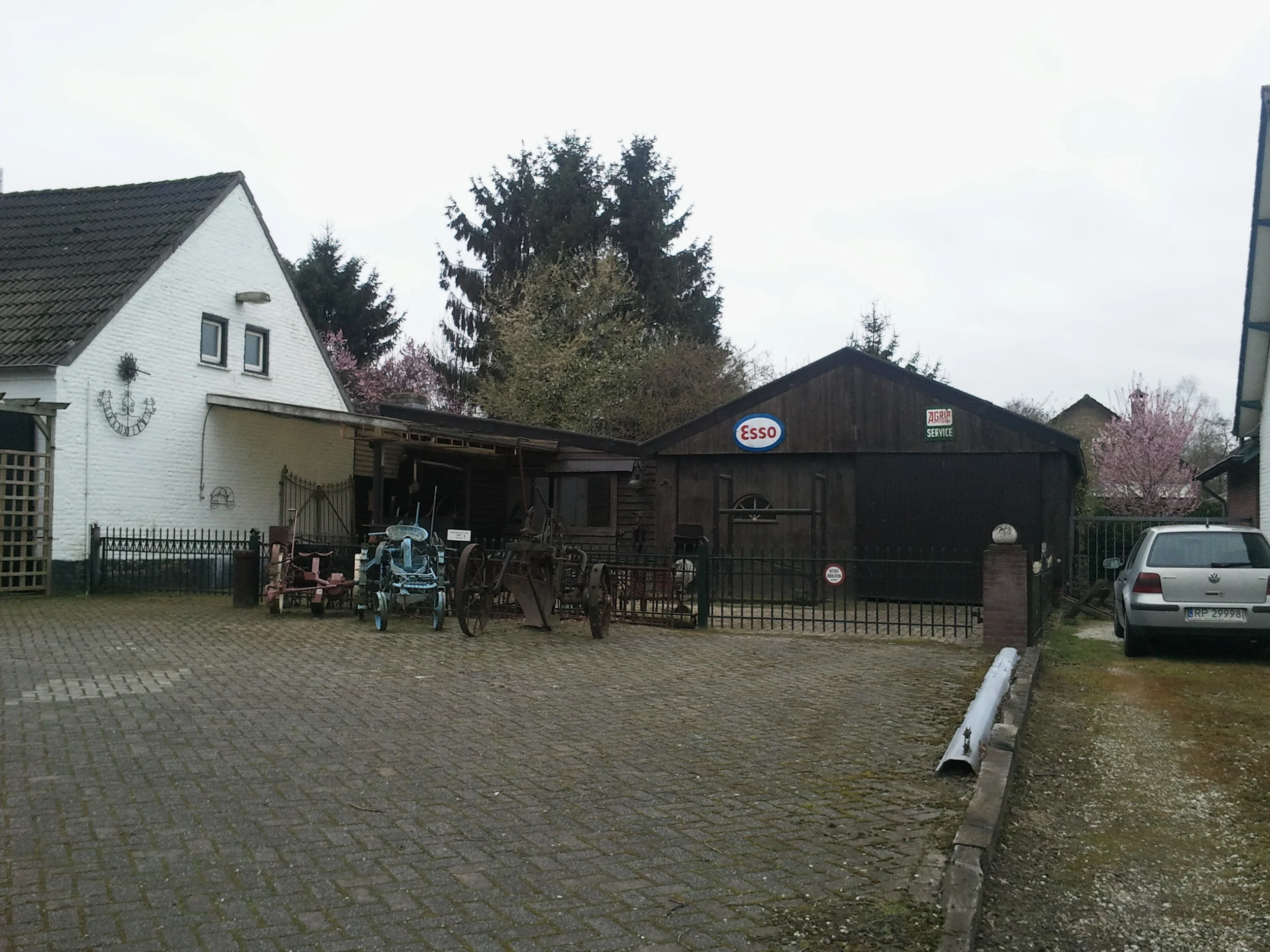 2011-04-01 13.25.21.jpg