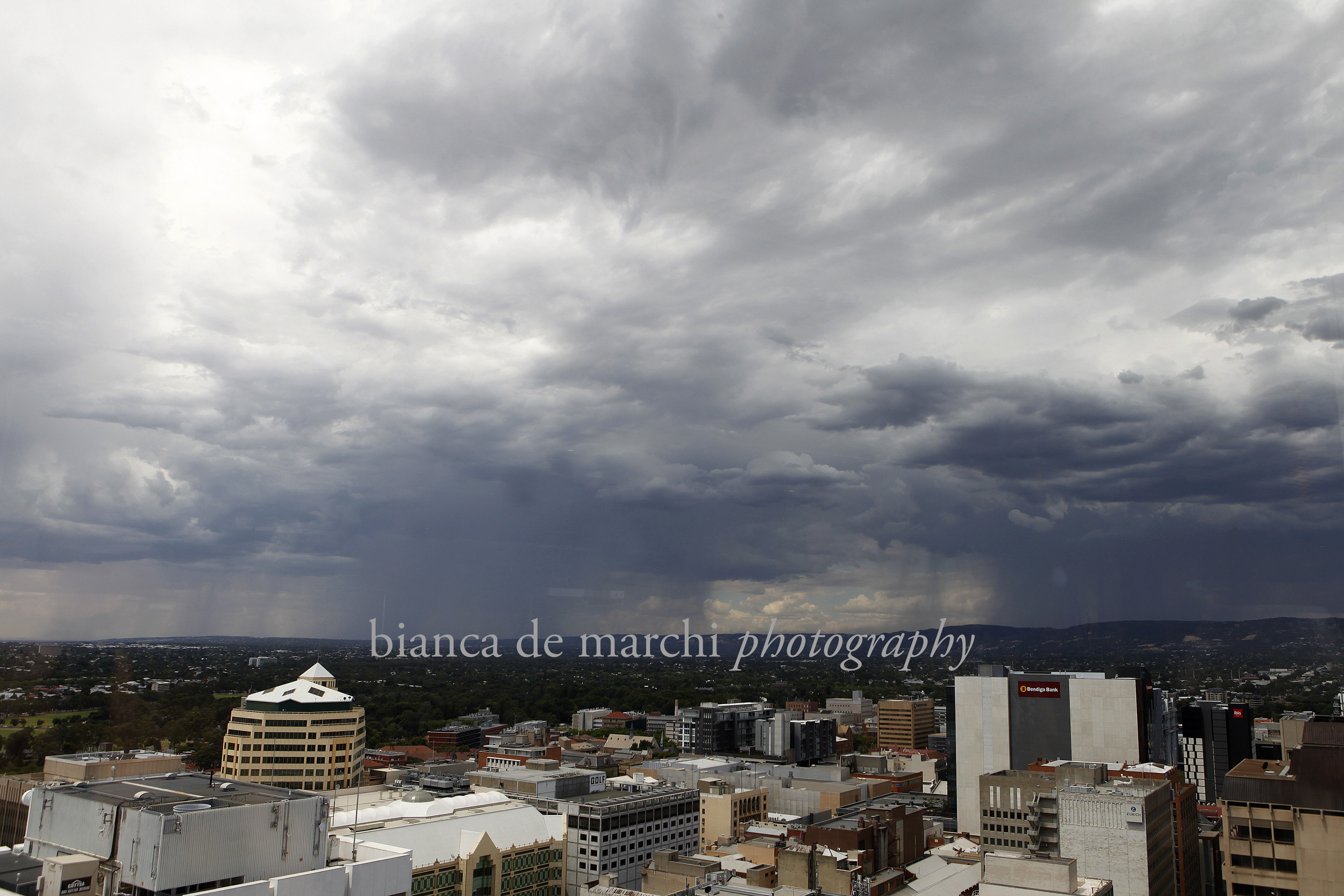 CHP_Export_104521545_Storm clouds gather over Adelaide after a week of extreme heat.  pic by Bianca.jpg
