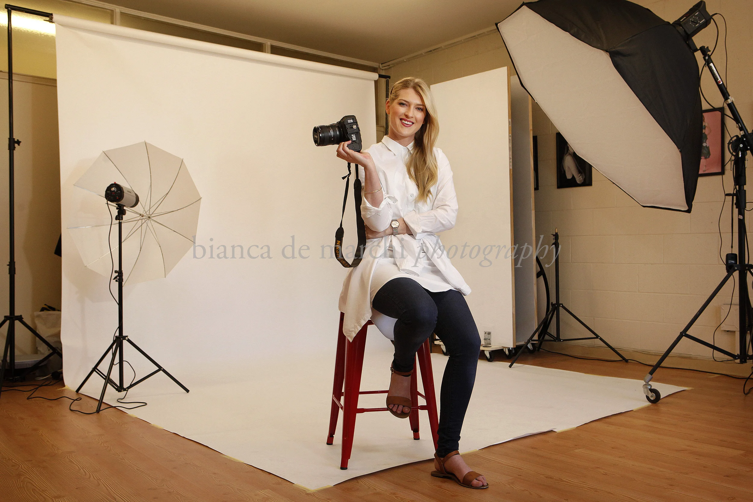 CHP_Export_122154973_Photographer Vanessa Burton has opened up her studio at the Port with the help.jpg
