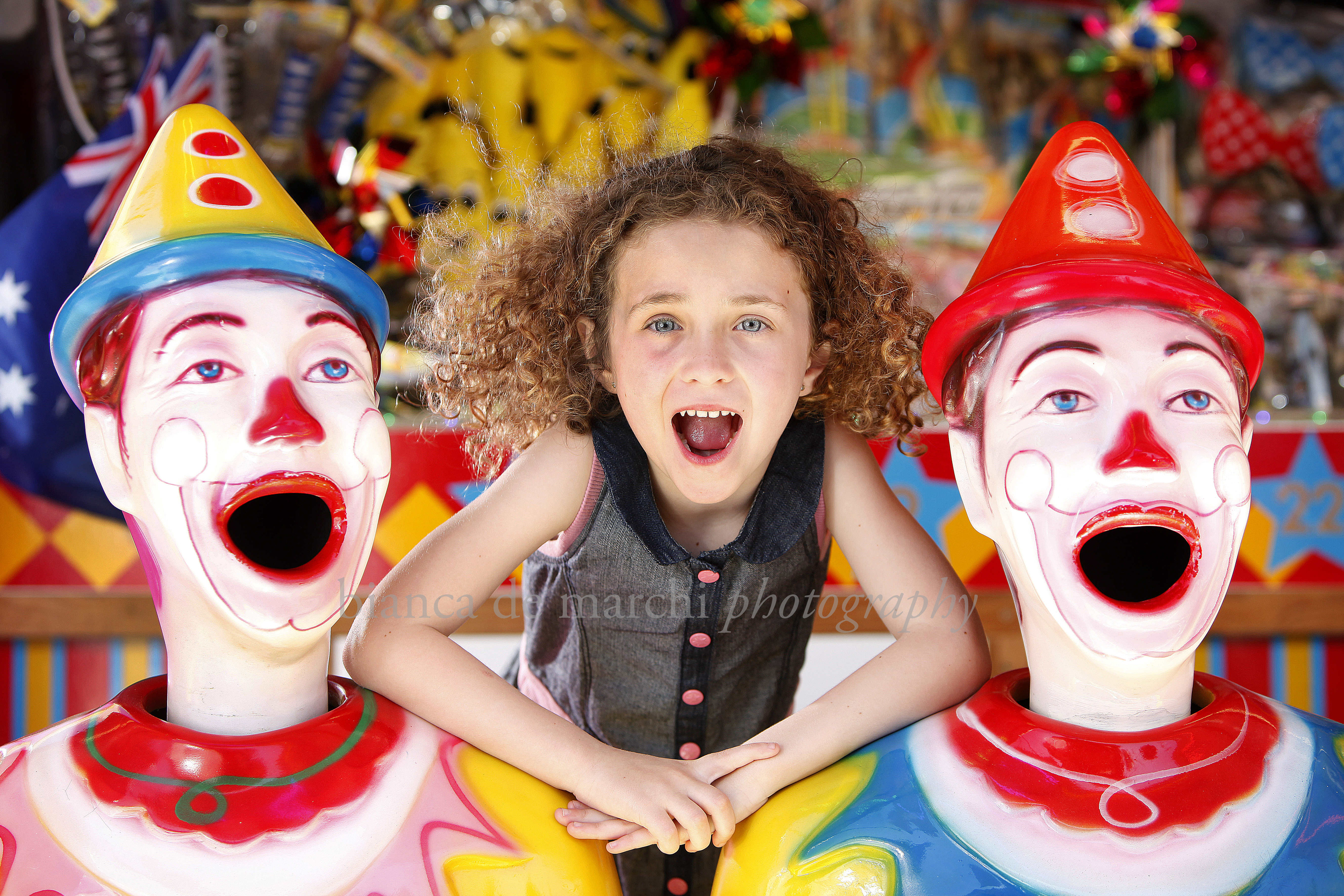 CHP_Export_124834406_Jaeda Prosser 6yrs- mum mandy mallon 0414662151 clowns around at the 2015 Royal.jpg