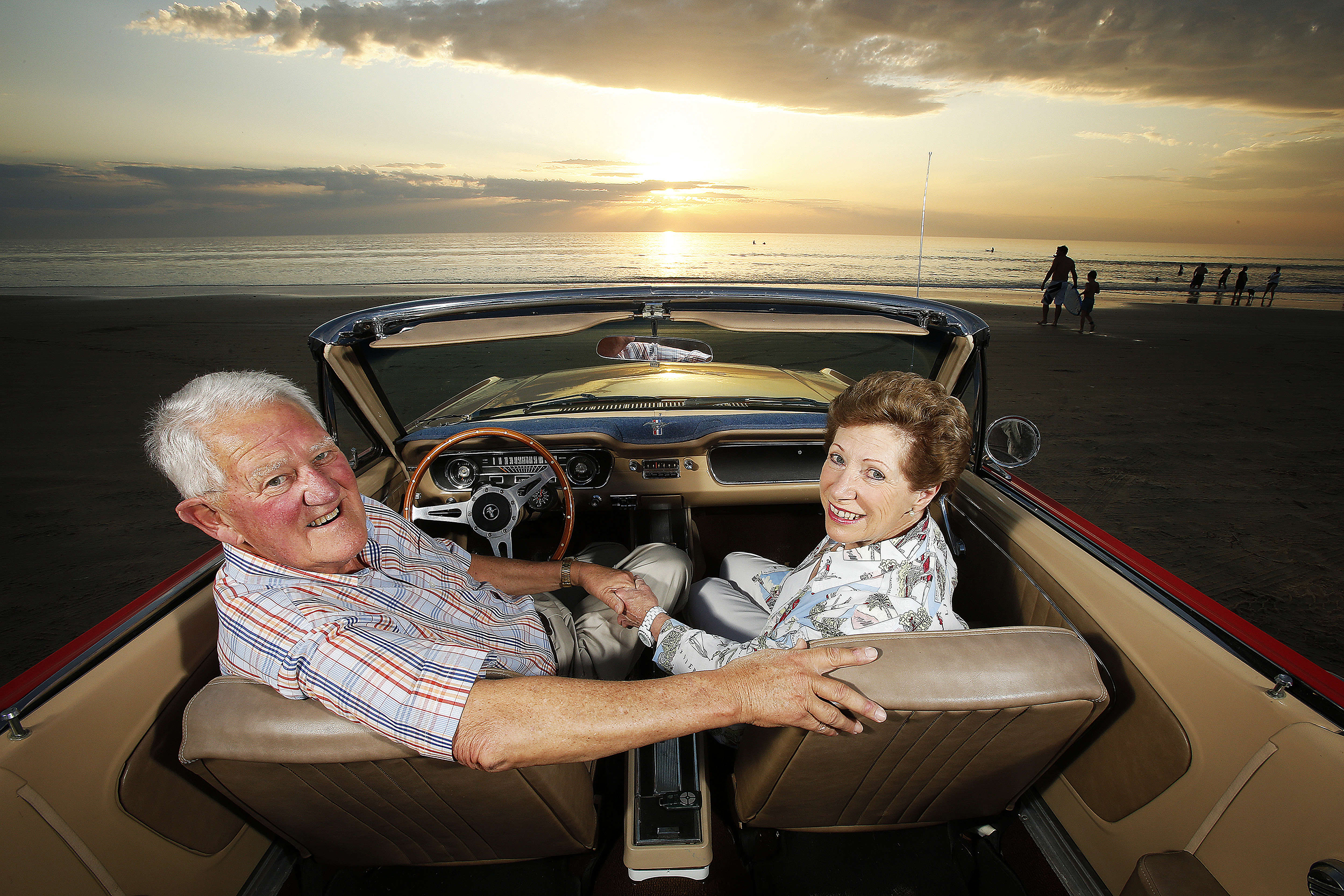 CHP_Export_126424022_Rick Medlyn & his partner Christine Burgess  enjoy a warm spring sunset with th.jpg