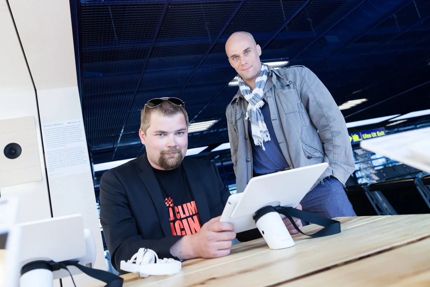 Fingersoft's Jaakko Kylmäoja and Outo Media's Tero Takalo, shot for Oulu New Tech.