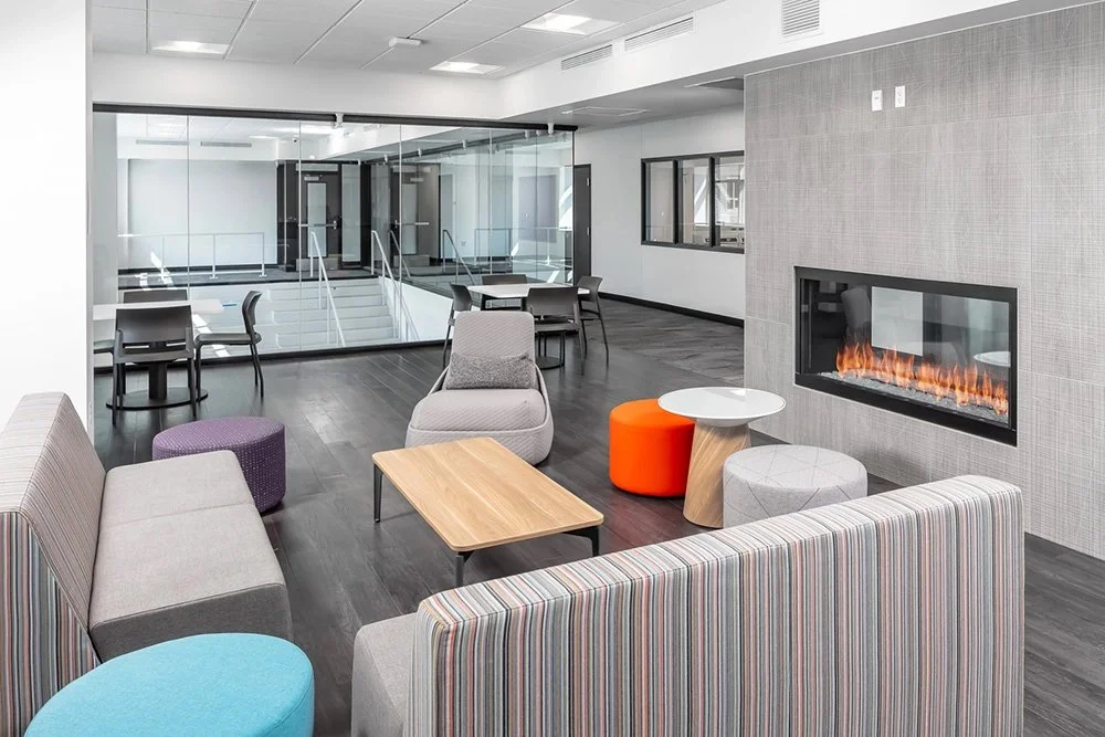 14_University-of-St-Thomas-Tommie-North-Residence-Hall_study-hangout-lounge.jpg