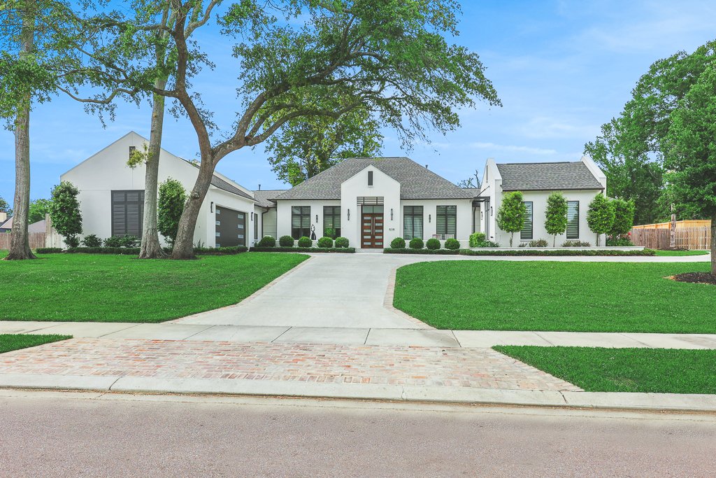 OAKBROOK CUSTOM HOME