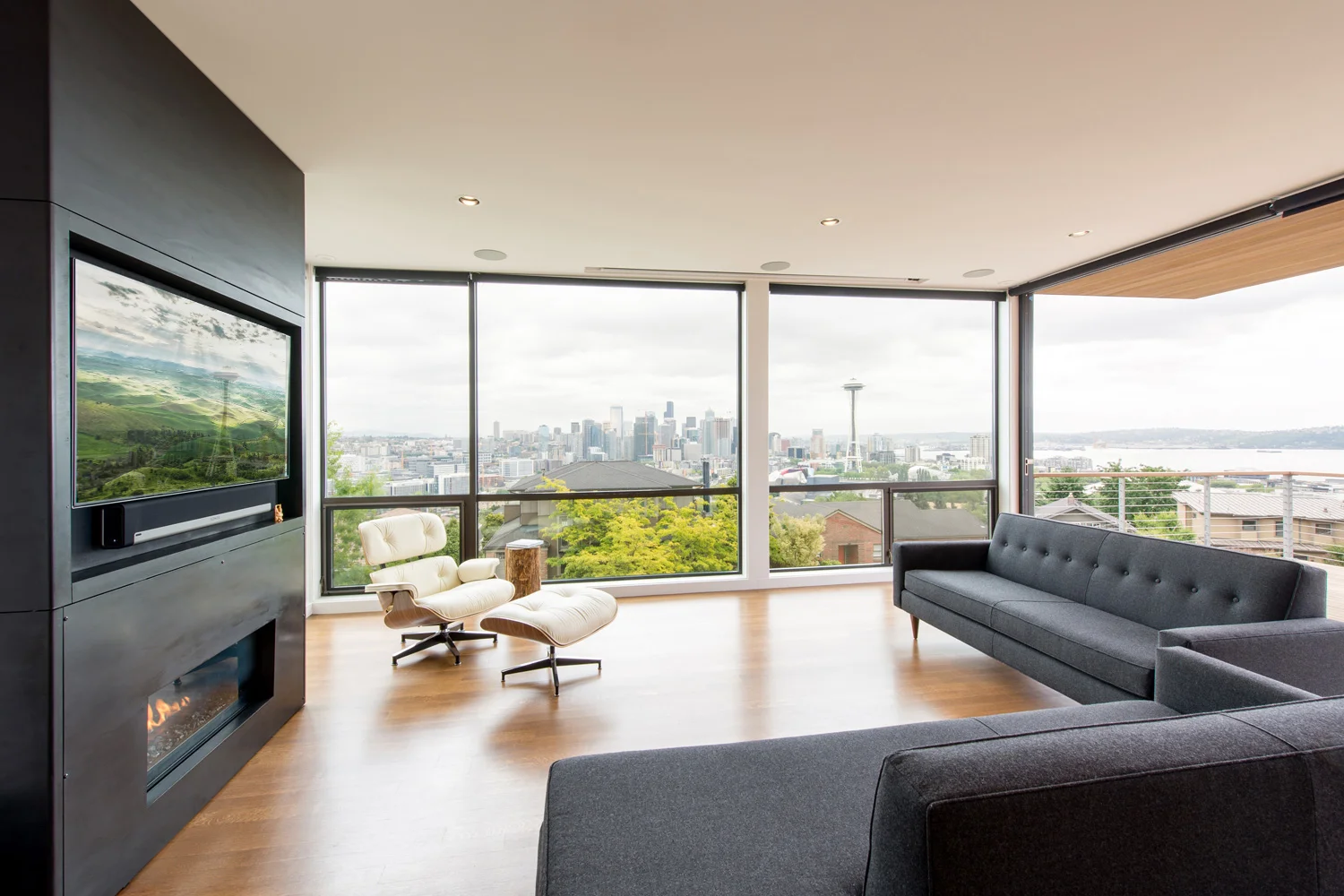 BUILD-LLC-Desai-Int-Living-09#tv.jpg