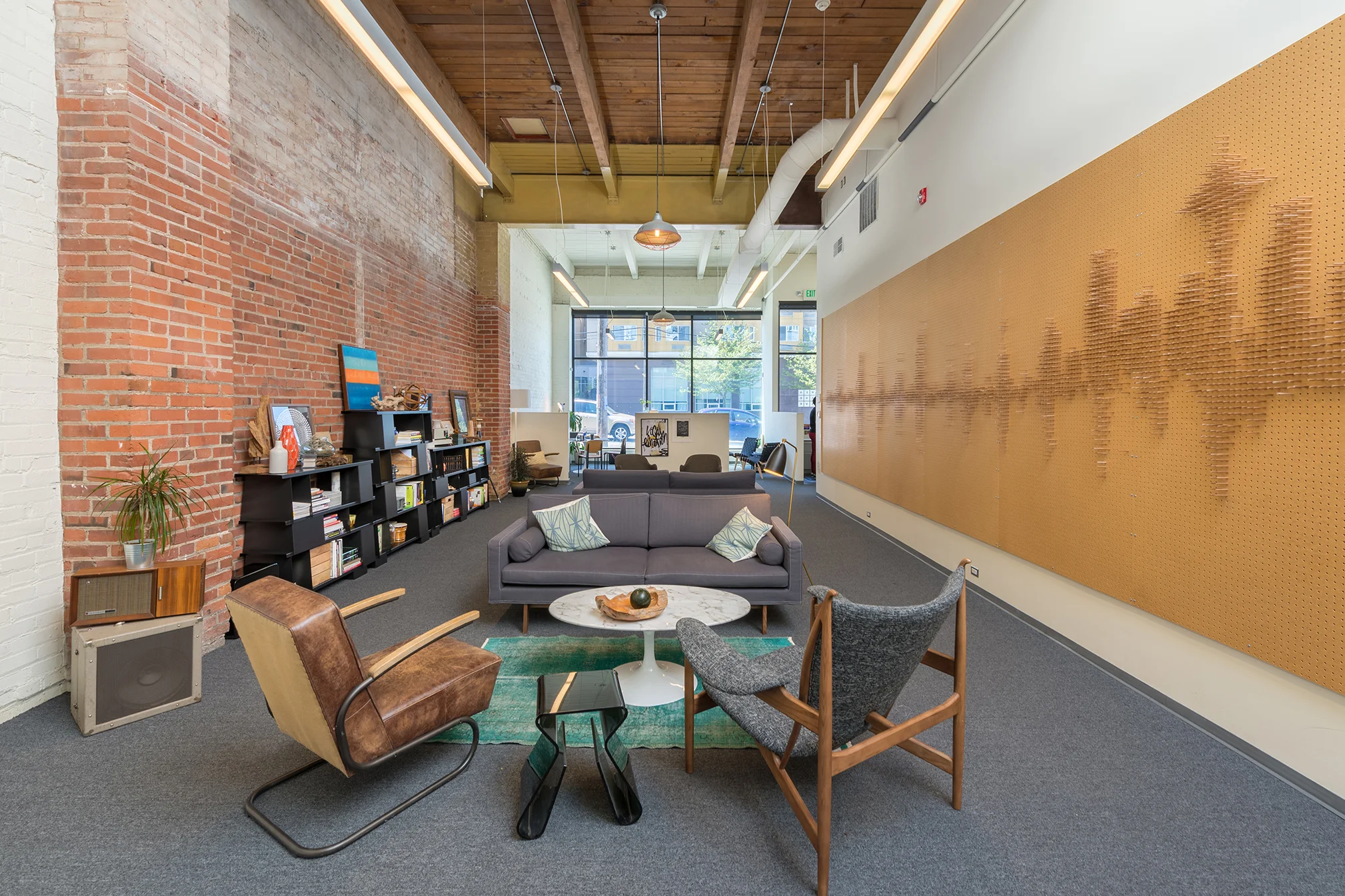 BUILD-LLC-CR-Seattle-Lounge-03.jpg