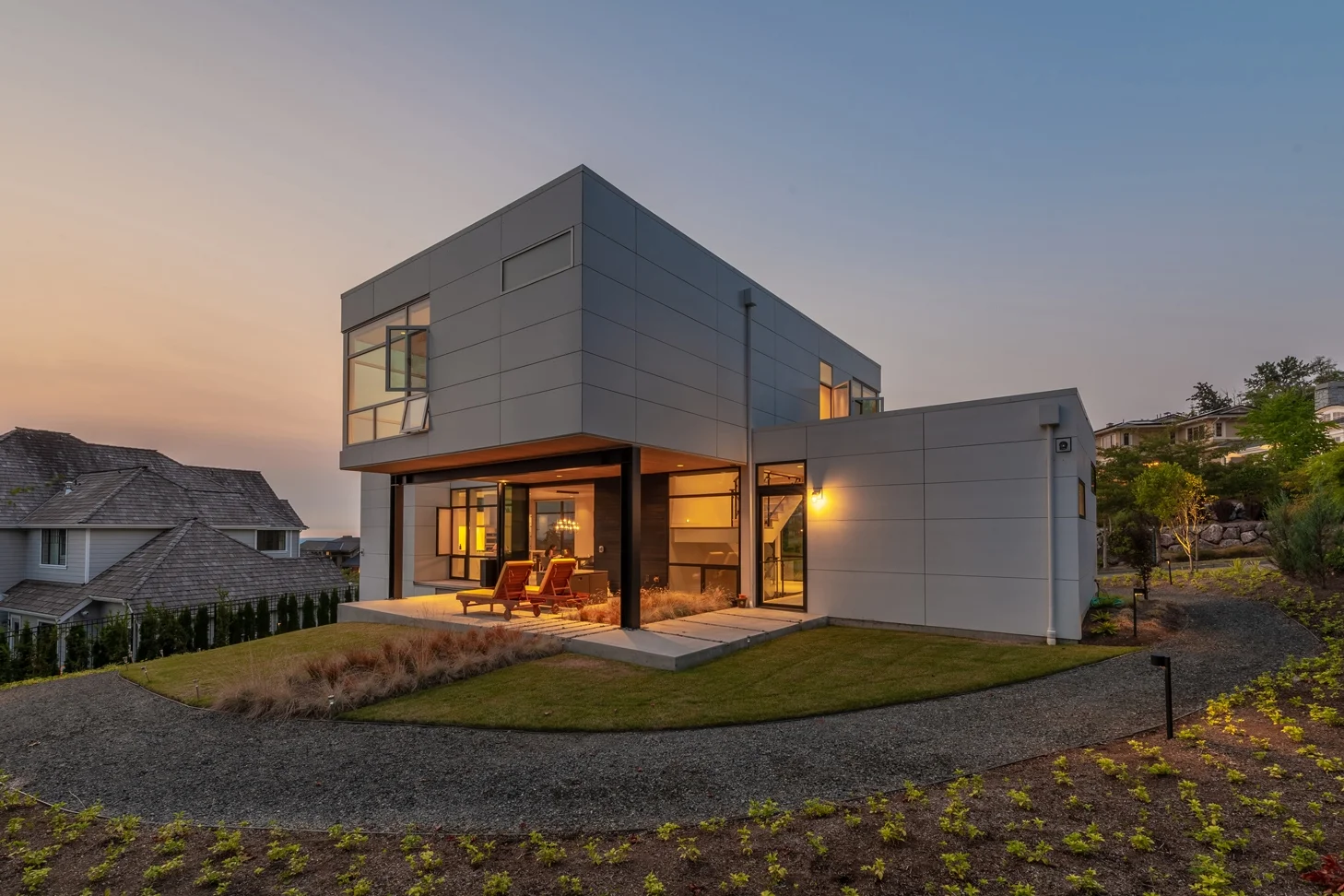 BUILD-LLC-Harrison-St-Ext-SE-Dusk-01#.jpg