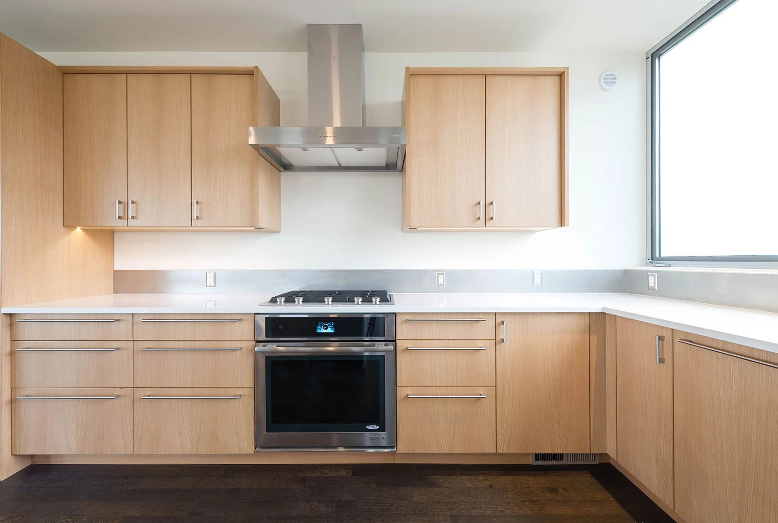 BUILD-LLC-Pambianco-Int-Kitchen-05#.jpg