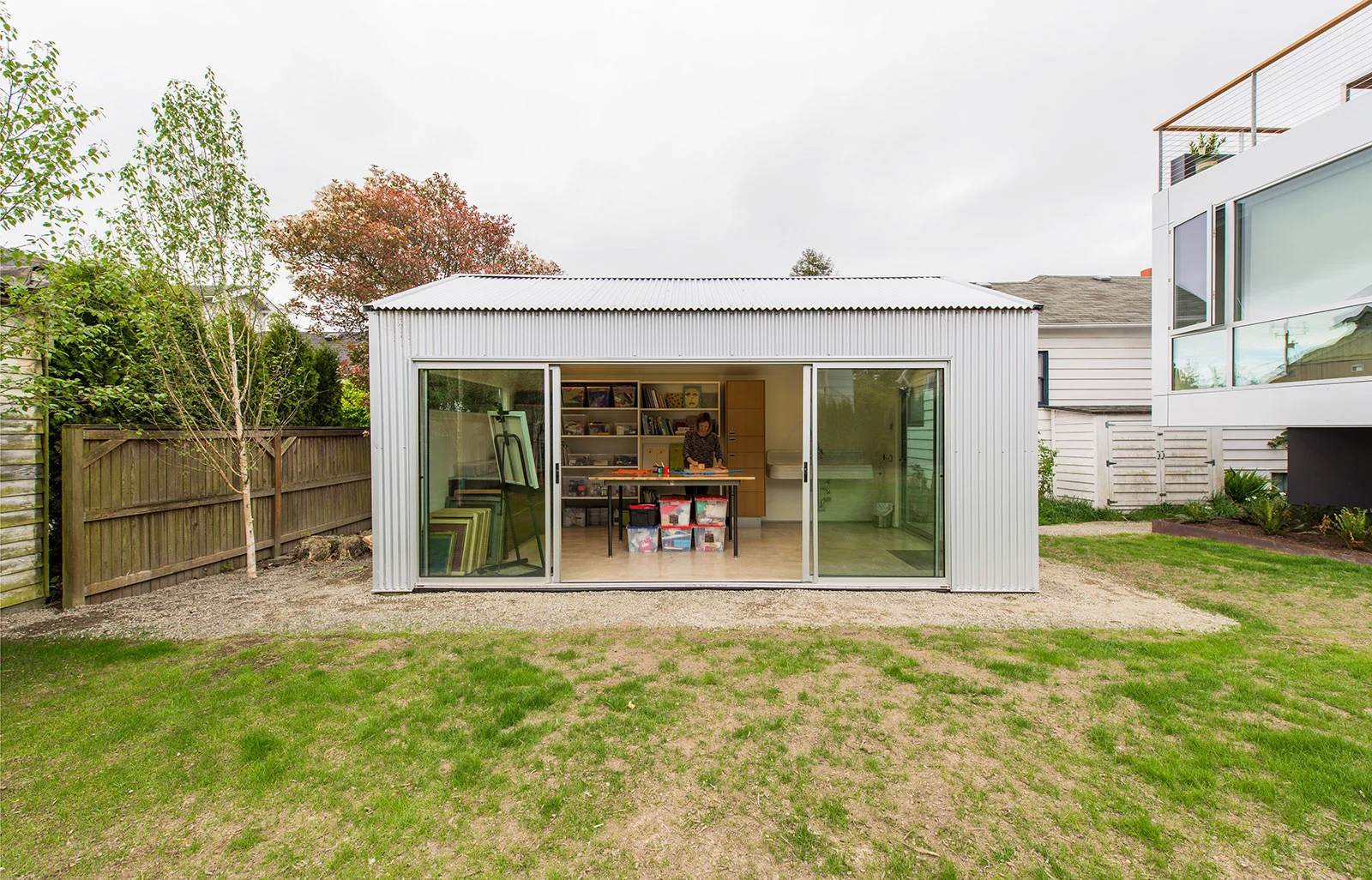 BUILD-LLC-CSH-Ext-Studio-04.jpg