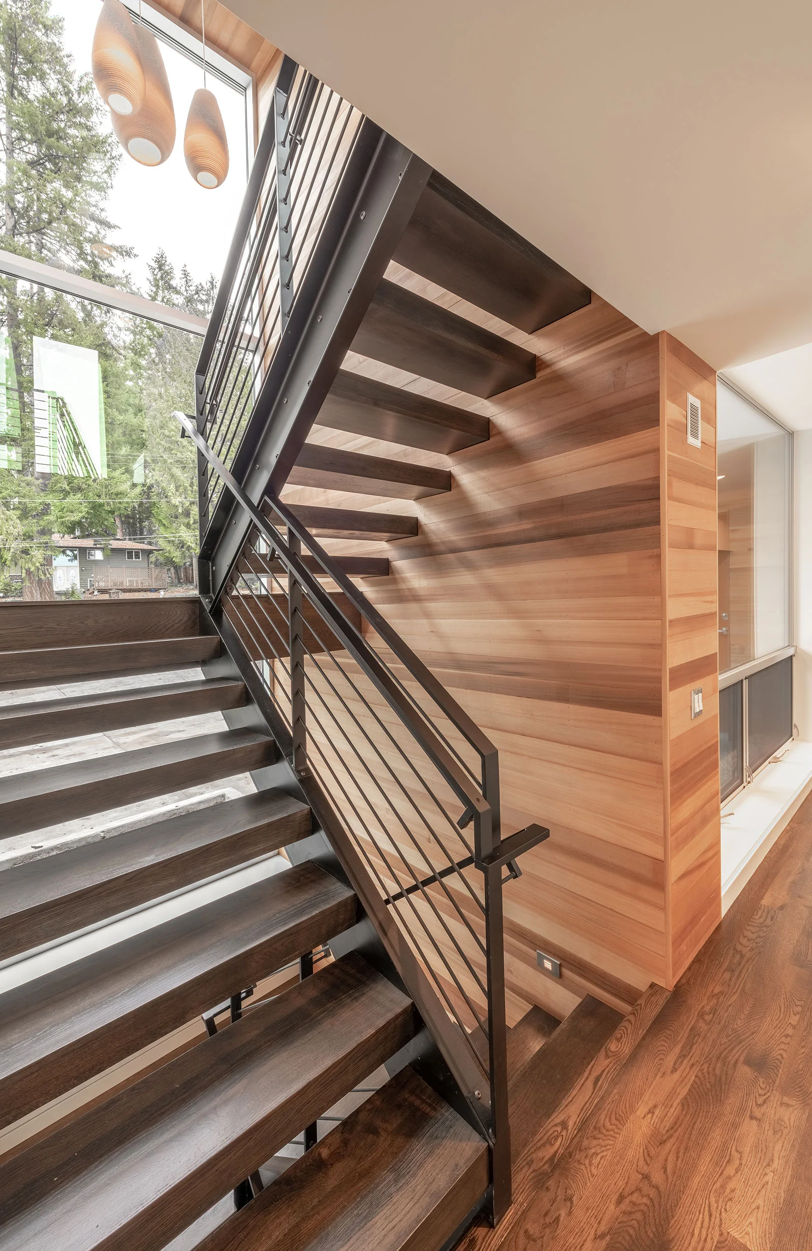 BUILD-LLC-Dunn-Int-Stair-02#.jpg