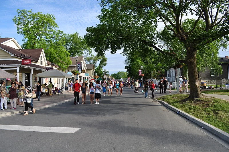 800px-MainStreetUnionville2.jpg