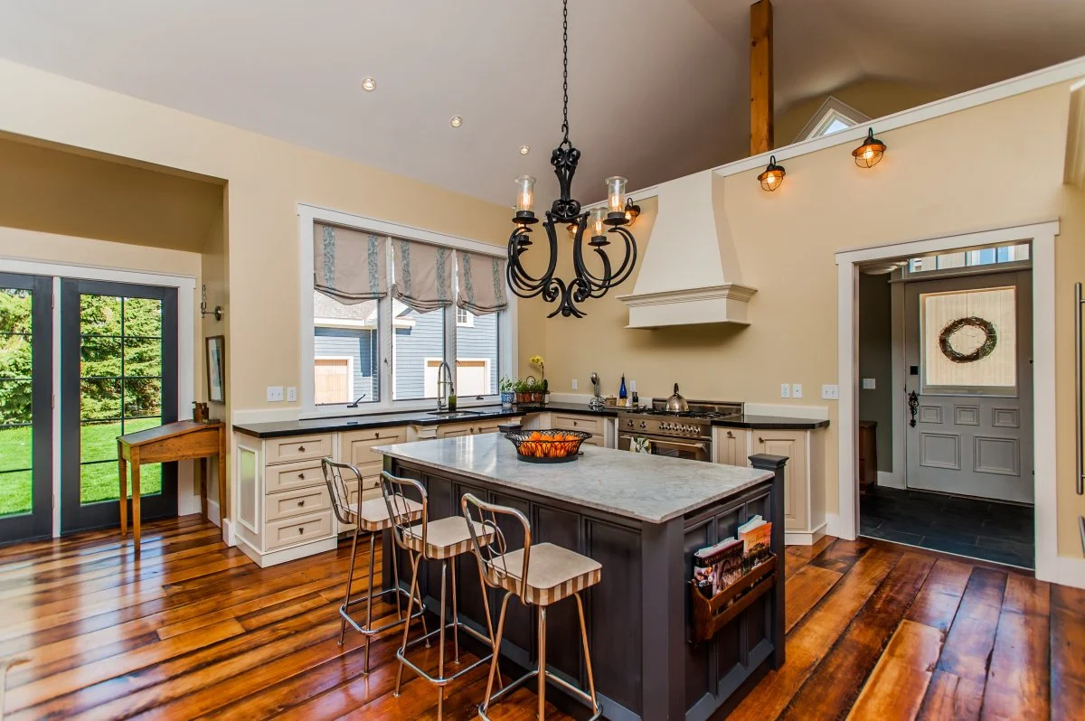 kitchen2.jpg