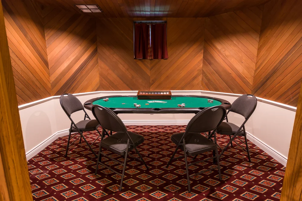 25_longwater-65 basement cigar - poker room.jpg