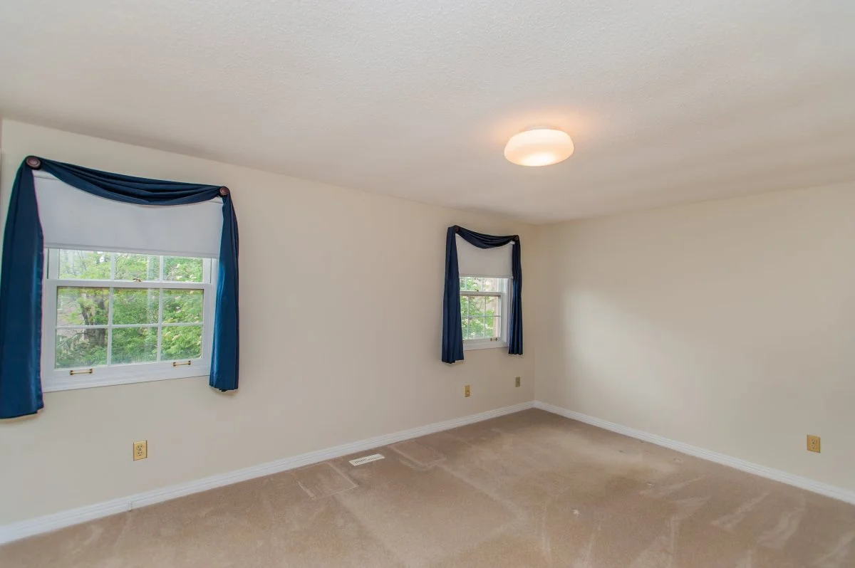 19 bedroom3.jpg
