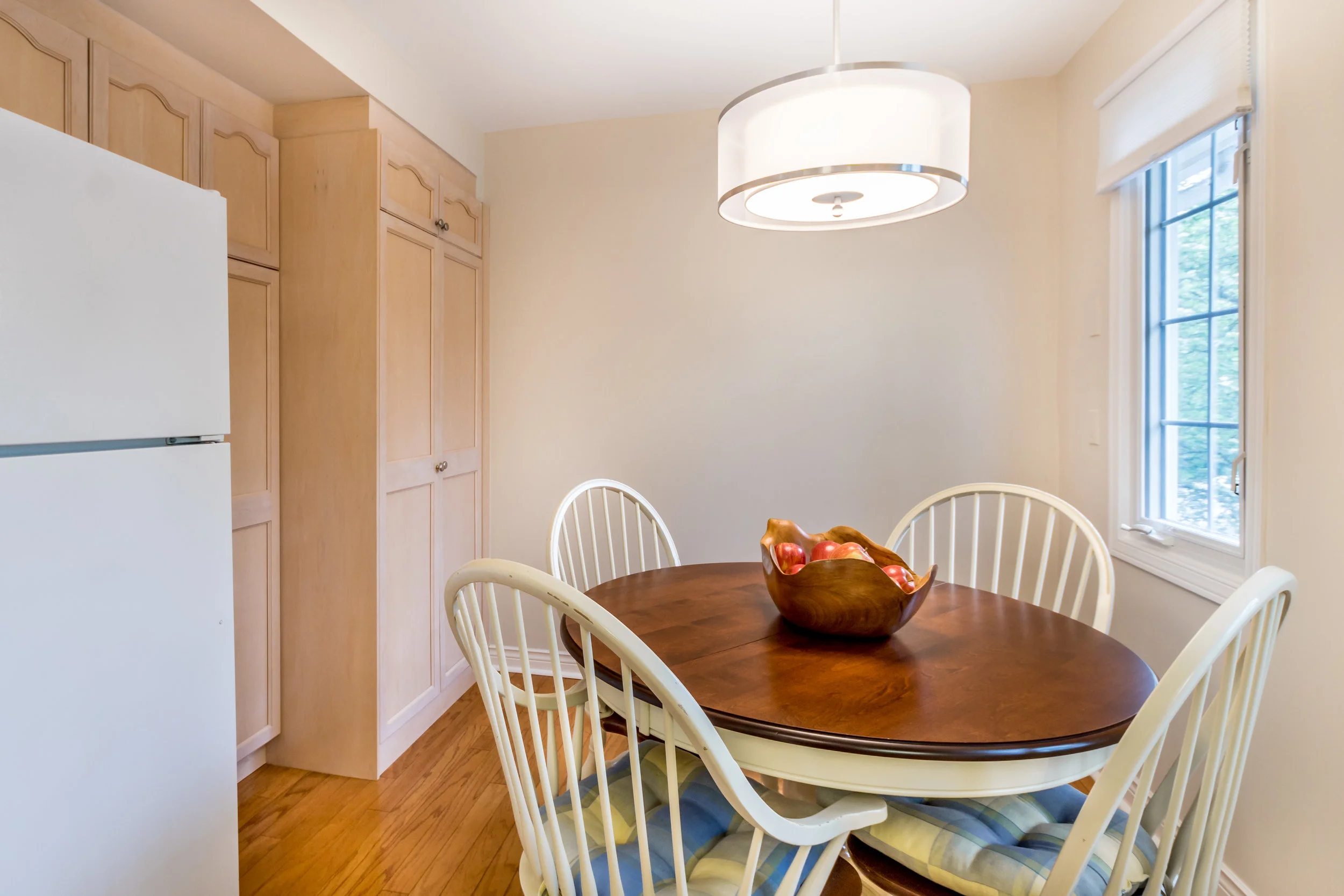 22HepworthWay-18 Breakfast Area.jpg