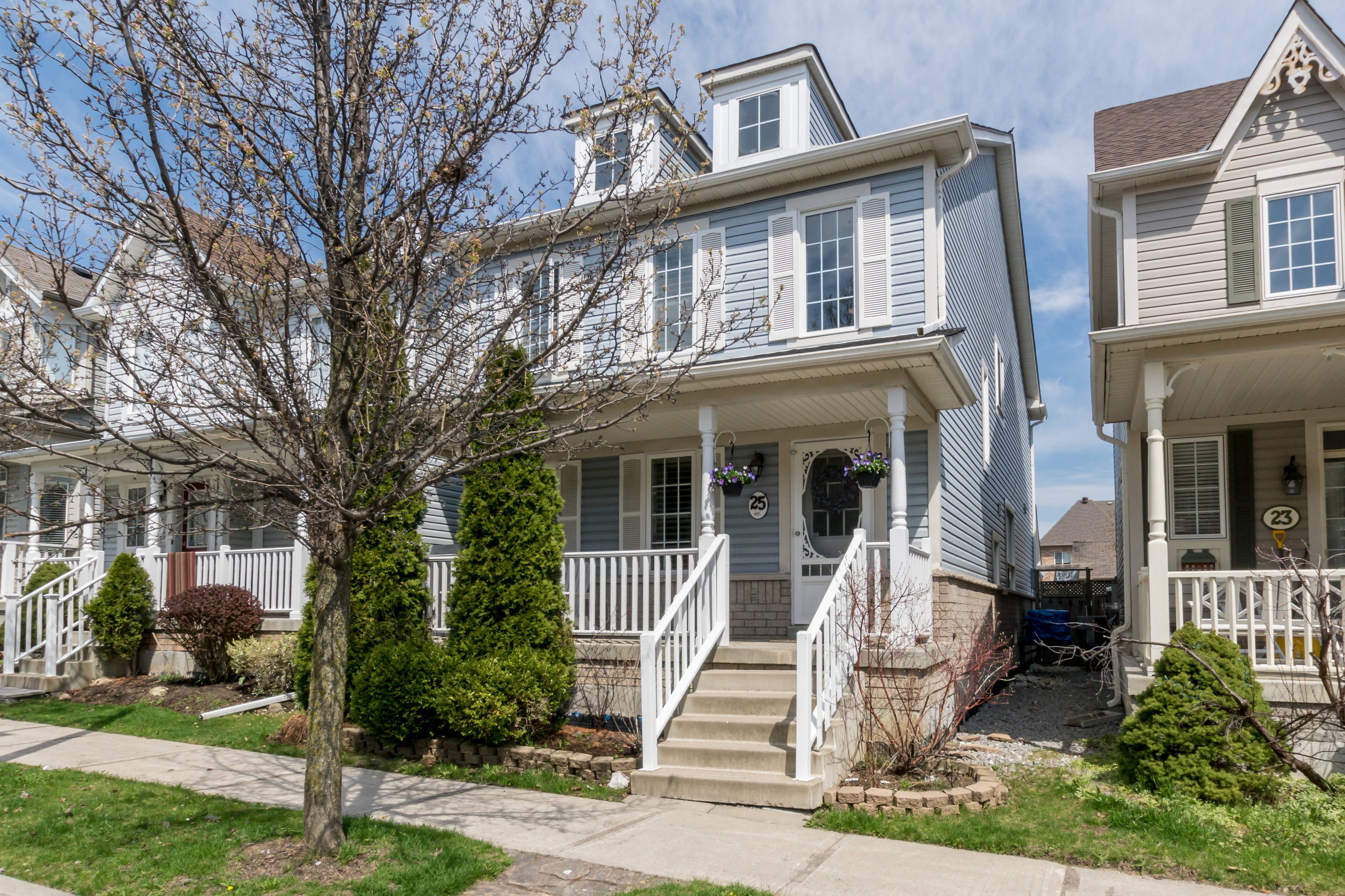 25 Pingel Road - $1,048,000