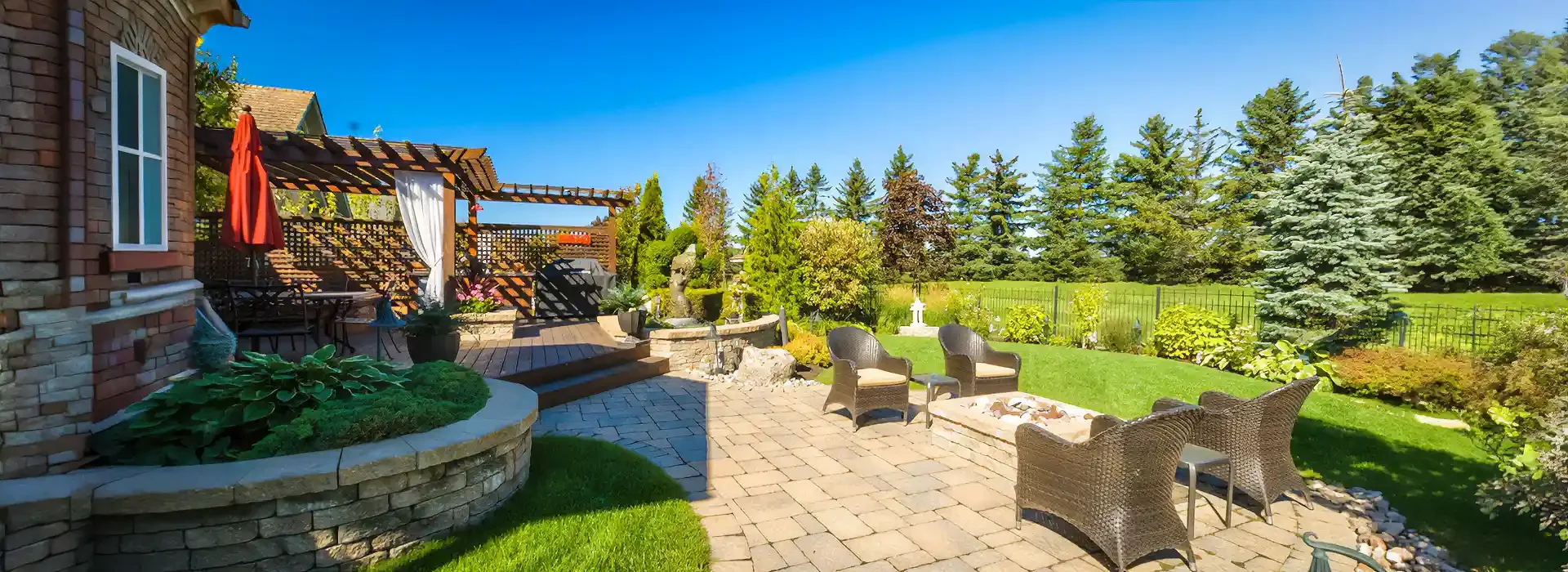 Angus-Glen-Backyard-Unionville SM.webp