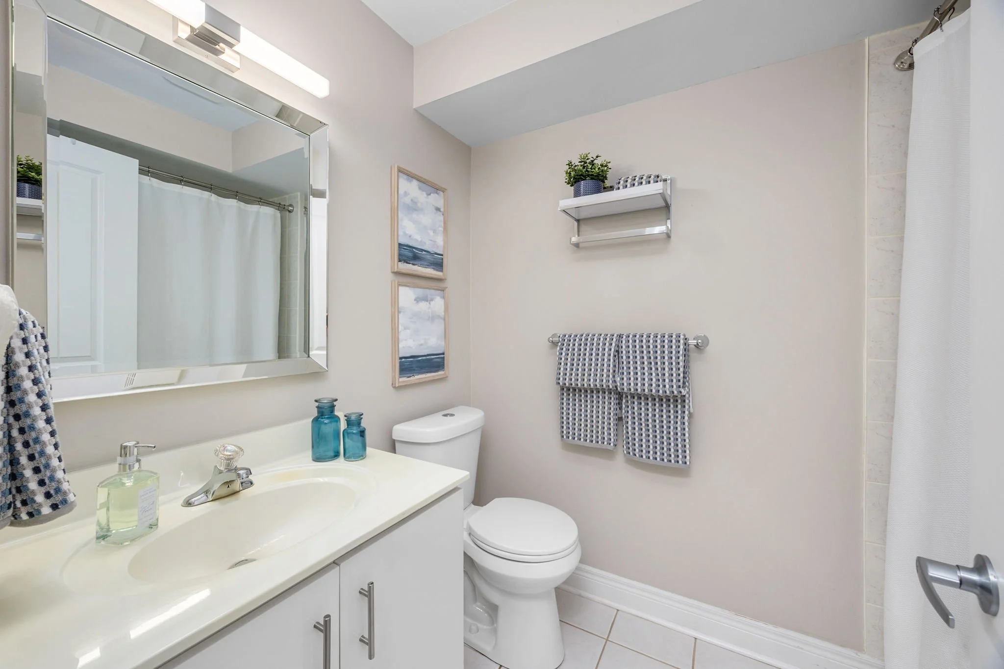 016 - 114 Six Point Rd, Toronto, ON.JPG