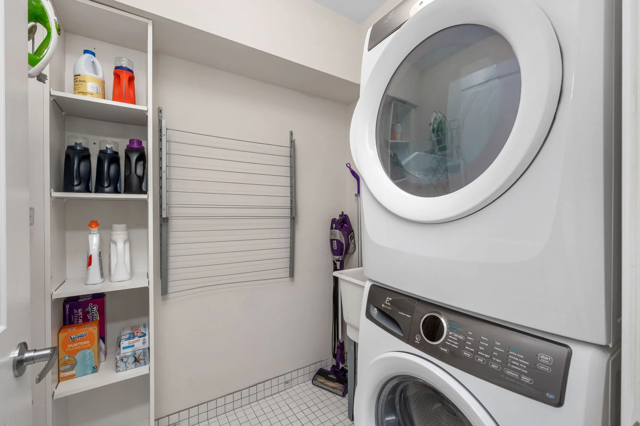 017 - 114 Six Point Rd, Toronto, ON.JPG