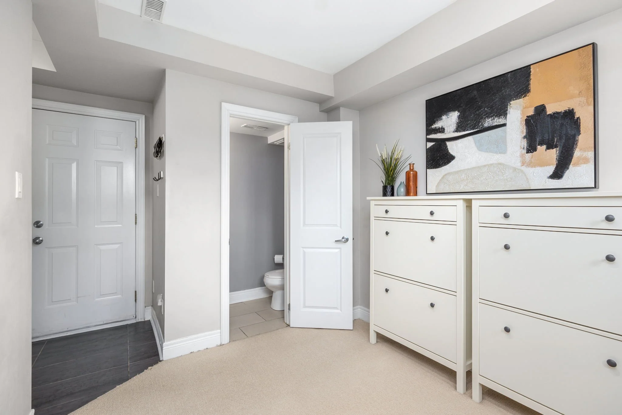 028 - 114 Six Point Rd, Toronto, ON.JPG