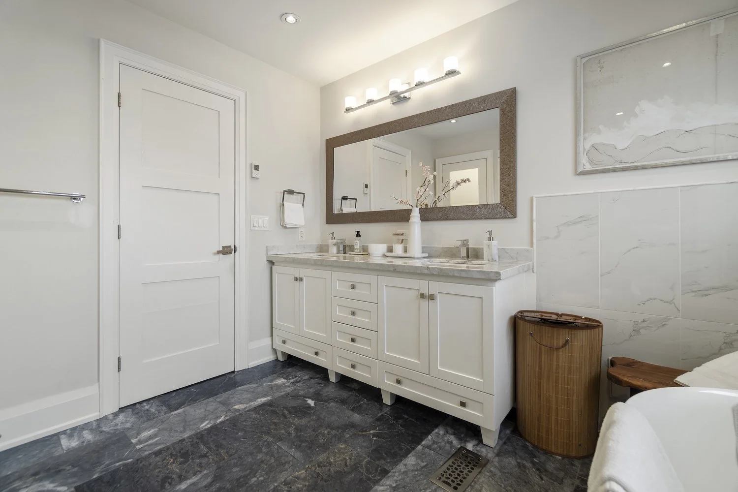 048_36 Athol Ave_Vardy Media.jpg