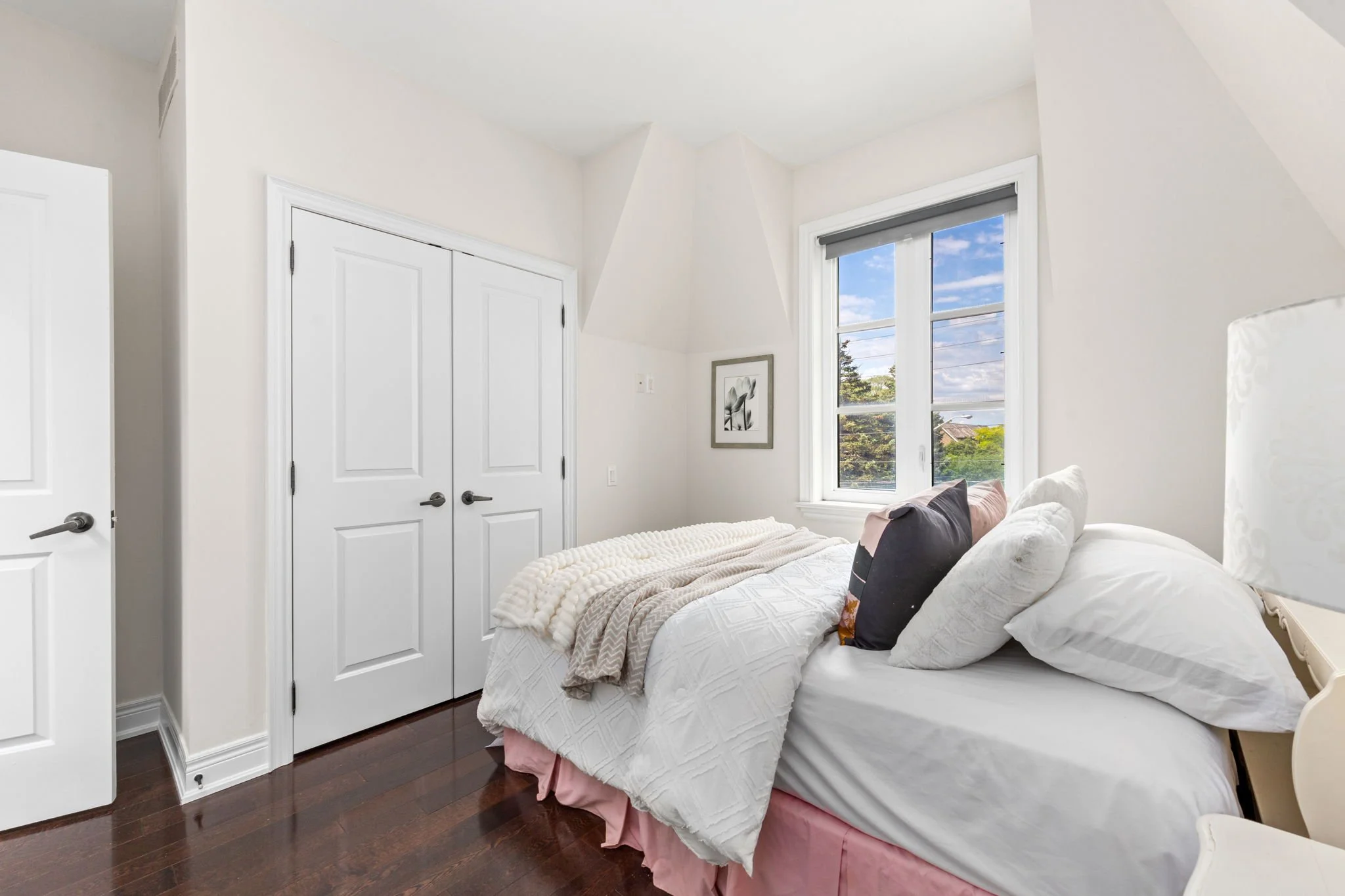016 - 1113B Islington Ave, Toronto, ON.JPG