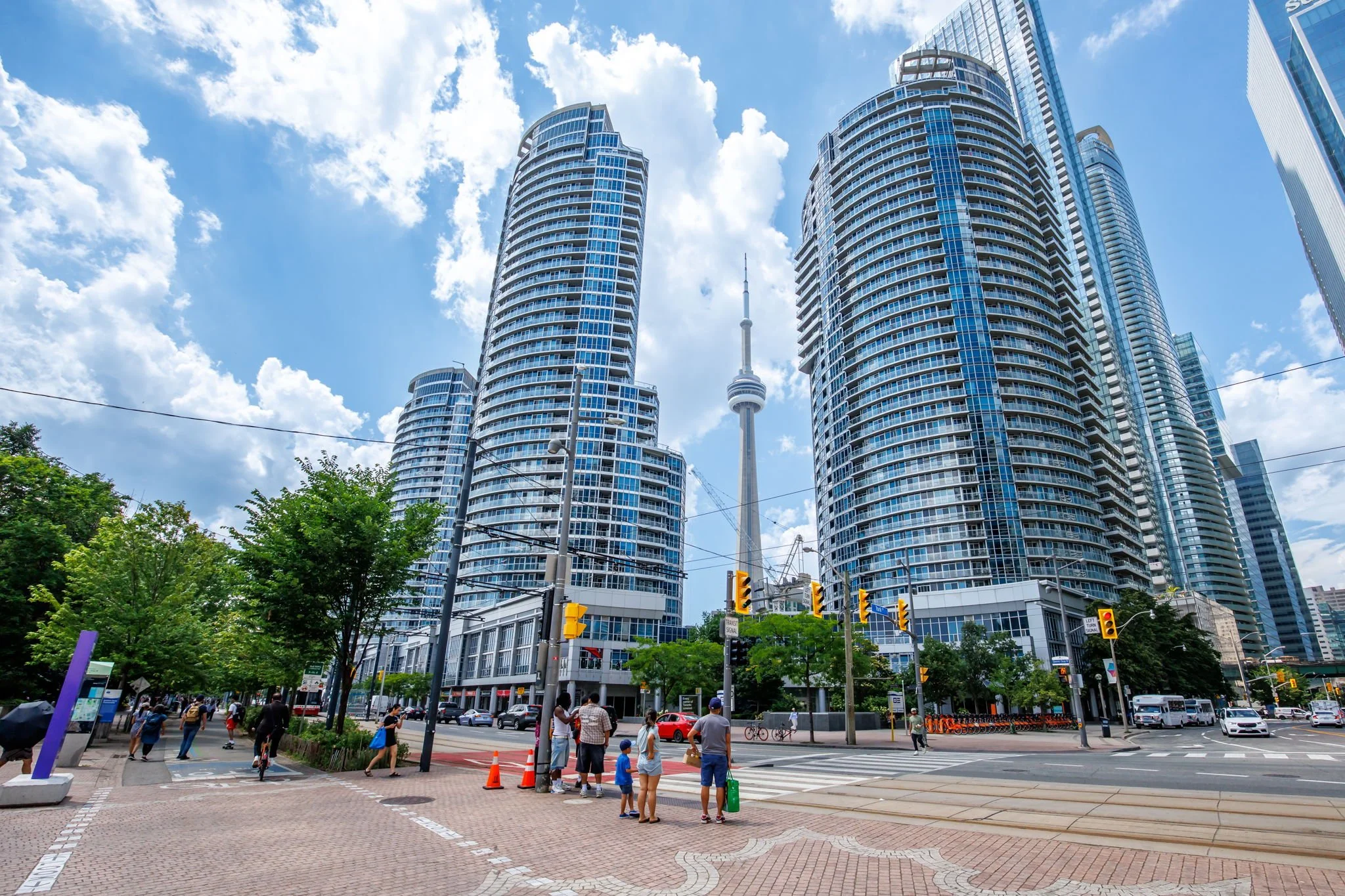 002 - 208 Queens Quay W 804, Toronto.JPG